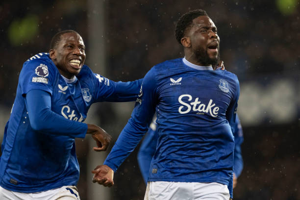 河冲浪手发 河冲浪手发